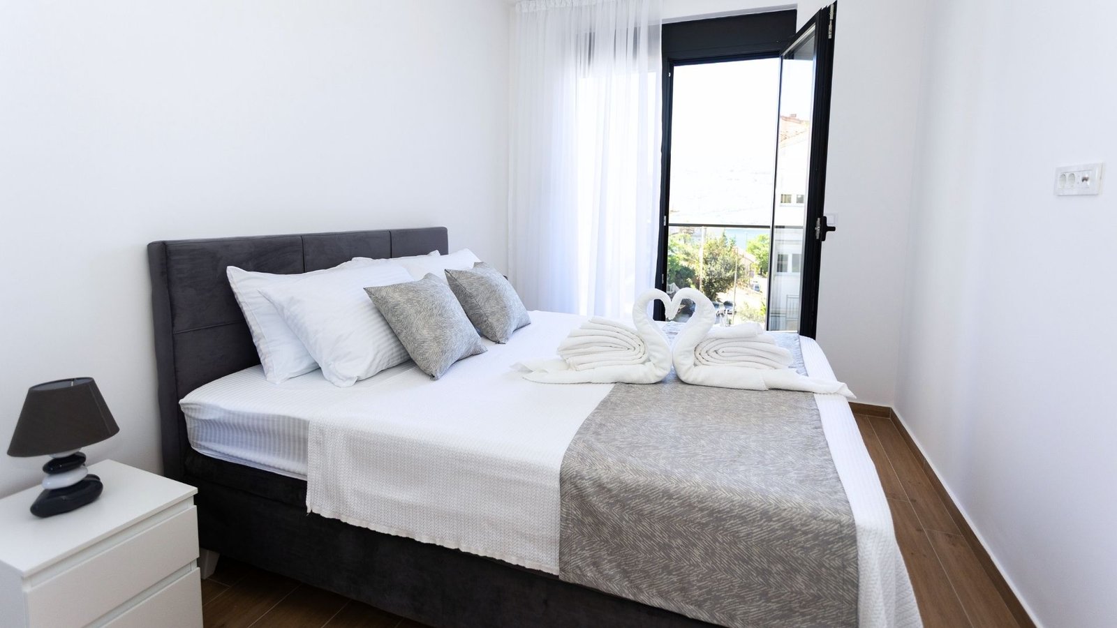 one-bedroom-sea-view-ivo-apartments-herceg-novi (9)