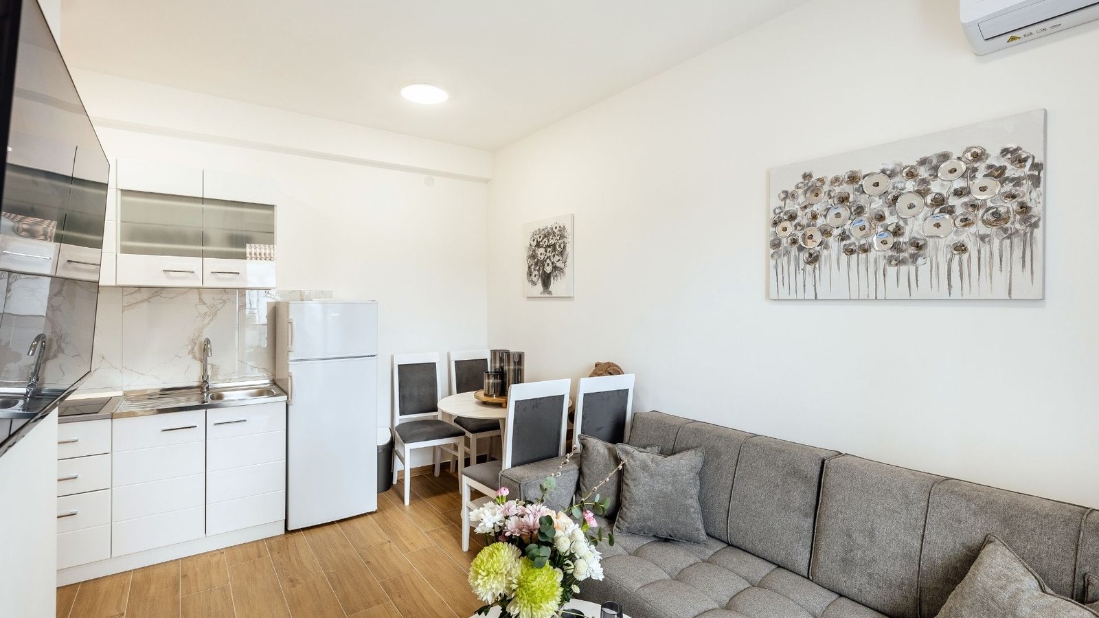 two-bedroom-sea-view-ivo-apartments-herceg-novi (9)
